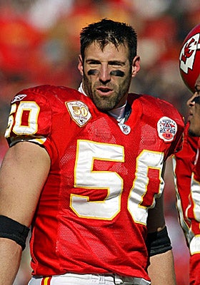 After 14 seasons and three Super Bowl rings, Mike Vrabel is retiring from the NFL. (Getty Images)