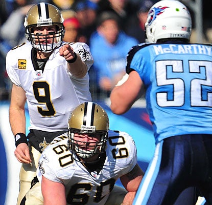 Drew Brees extends his streak of games with a TD pass to 40, seven short of Johnny Unitas' NFL record.  (US Presswire)