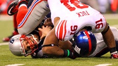 Tuck sack (US Presswire)