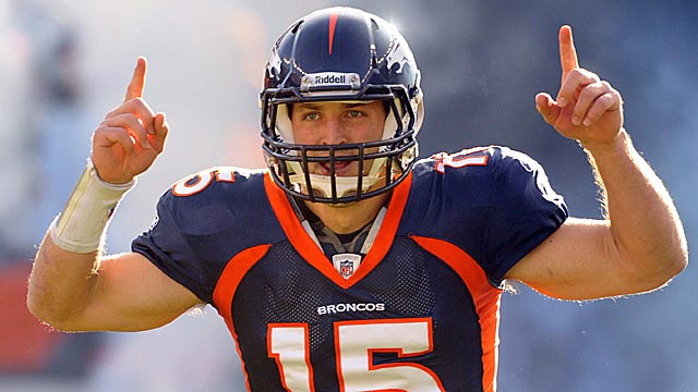 Tim Tebow assures kids that he doesn't have a 'thing' going with musician Katy Perry. (US Presswire)