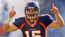 Tim Tebow assures kids that he doesn't have a 'thing' going with musician Katy Perry. 