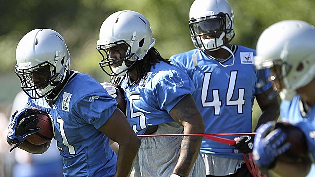 Mikel Leshoure (center) might need to take the load from concussion-prone Jahvid Best (44). (Getty Images)
