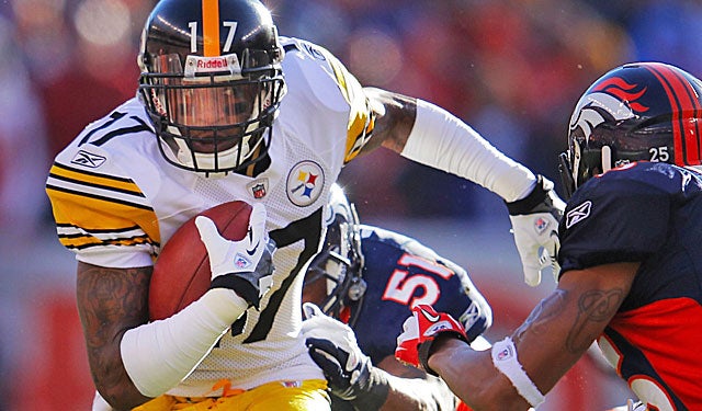 Colbert says Wallace remains a priority for the Steelers. (Getty Images)