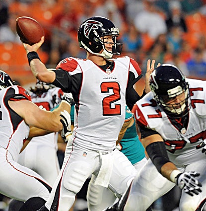 Matt Ryan completes 18 for 26 for 220 yards, including a 20-yard touchdown to  Roddy White. (US Presswire)