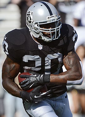 Darren McFadden vs. an AFC West foe is a win for the Raiders. (Getty Images)