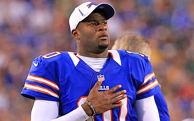 Perhaps Vince Young will land in Cleveland. (USATSI)