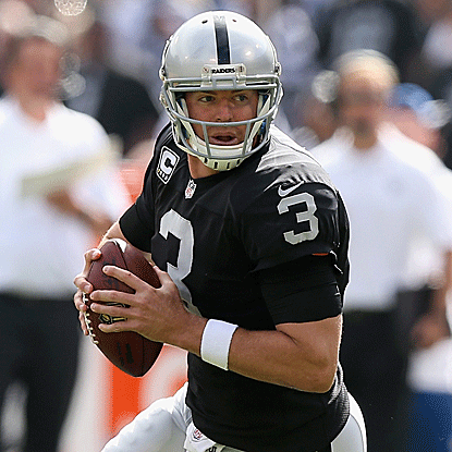 Carson Palmer throws three TDs, including a fourth quarter score to Denarius Moore, in the Raiders' win over the Steelers. (Getty Images)