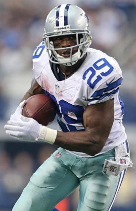 DeMarco Murray's solid start hasn't helped boost the Cowboys' running game as a whole. (US Presswire)