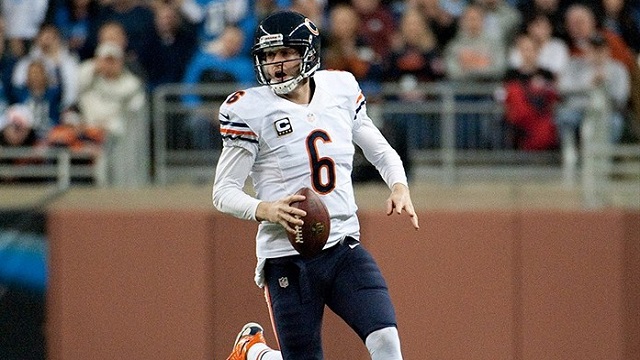 The Bears' defense was fine last year. Now it is time to build around Jay Cutler. (USATSI)