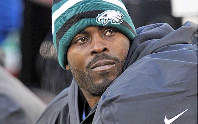 Vick was slated to sign copies of his book at Barnes & Noble stores. (USATSI)