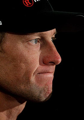 Lance Armstrong's attorneys argue that only someone in the government could be responsible for the leaks to media. (Getty Images)