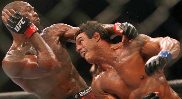 Jon Jones forces an Americana submission and improves his record to 17-1. (US Presswire)