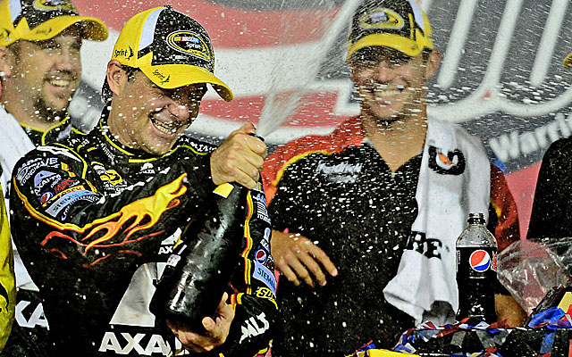 Jeff Gordon beats Kevin Harvick to the line at Kansas for his first win of the season. (USATSI)