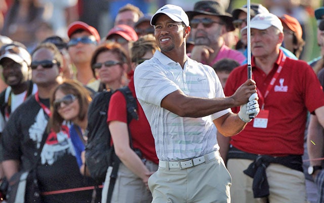 Tiger Woods makes his first bogey of the week but recovers with three birdies on the back nine. (Getty Images)