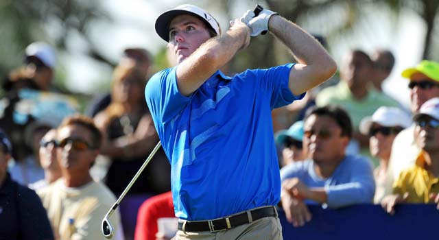 Russell Henley cards a 67 for a second straight day to tie for the lead. (Getty Images)