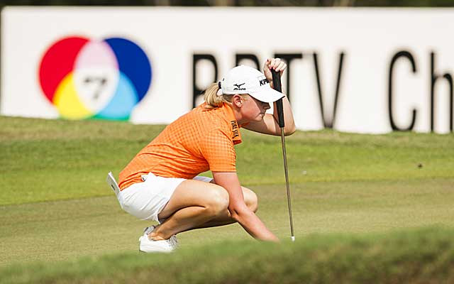 Stacy Lewis fired a 69 on Friday to keep her three-stroke lead after two rounds in Thailand. (Getty Images)