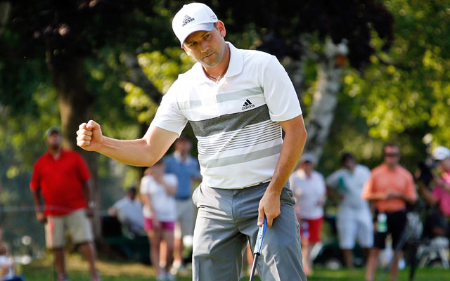 Sergio Garcia goes on a tear, ending with seven straight birdies at Firestone. (Getty Images)