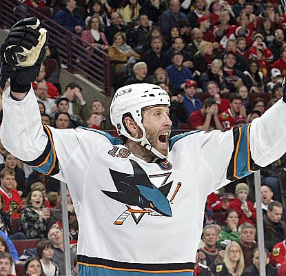 Joe Thornton's third-period goal snaps a 3-3 tie after the Sharks blow a 3-1 lead. (Getty Images)