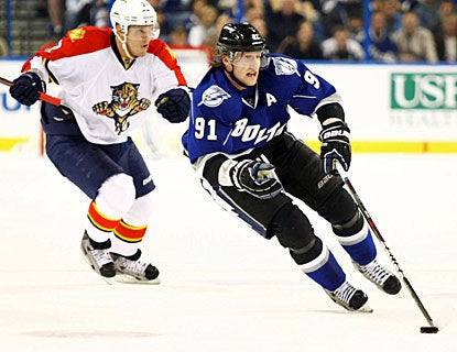After scoring Friday's OT winner, Steven Stamkos helps the Lightning again with two goals and an assist. (US Presswire)