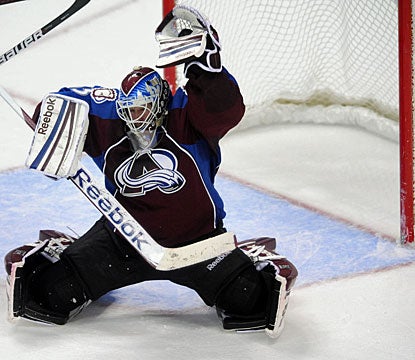 Jean-Sebastien Giguere makes 37 saves to record his 238th career win and move up to 48th on all-time win list. (US Presswire)