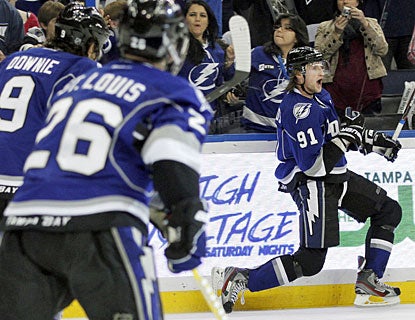 Steven Stamkos notches his second hat trick this season and has 10 goals in his last eight games. (AP)