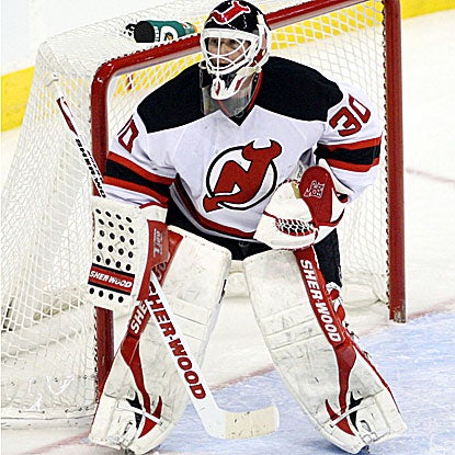 Martin Brodeur makes 22 saves in the Devils' fourth win out of their last six games.  (US Presswire)