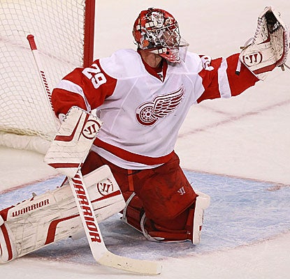 Ty Conklin is perfect in all three rounds of the shootout for the Red Wings in their win against the Stars.  (Getty Images)