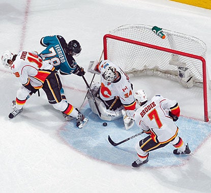Mikka Kiprusoff denies Benn Ferriero a scoring chance for one of his 34 saves en route to his 300th career victory. (Getty Images)
