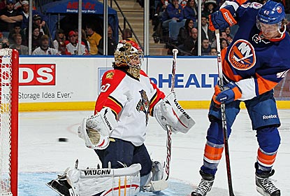 Panthers goalie Jose Theodore makes 26 saves in his first appearance in three weeks.   (Getty Images)