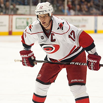 Eric Staal scores two third-period goals in the Hurricanes' third win over their last five games.  (AP)