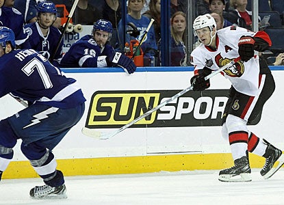 Jason Spezza scores three goals in a game for the first time since 2010 to record his fourth career hat trick. (US Presswire)