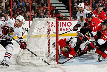 Marian Hossa's (81) wraparound goal in the second period is the difference maker in this game. (Getty Images)