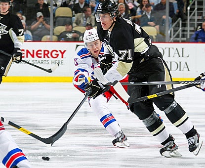 Evgeni Malkin weaves the Penguins into home-ice advantage for the first round of the playoffs after beating the Rangers. (Getty Images)