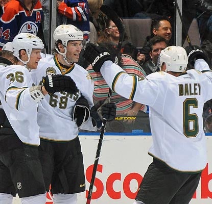 Jaromir Jagr (68) tallies the winner in overtime and is now tied for 10th on the all-time goals list.  (Getty Images)