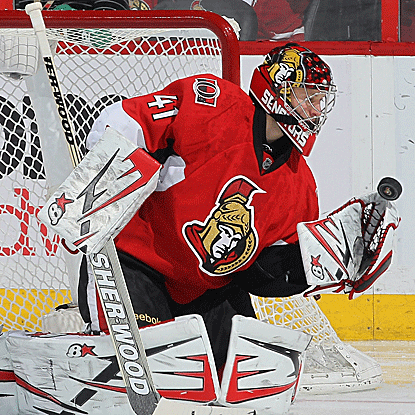 The Sens' Craig Anderson hunkers down in the third period to deny the Sabres' push, earning his second shutout of the season. (Getty Images)