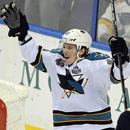 Tim Kennedy's goal in the third period is the difference in the Shark'  victory over the Blues. (US Presswire)