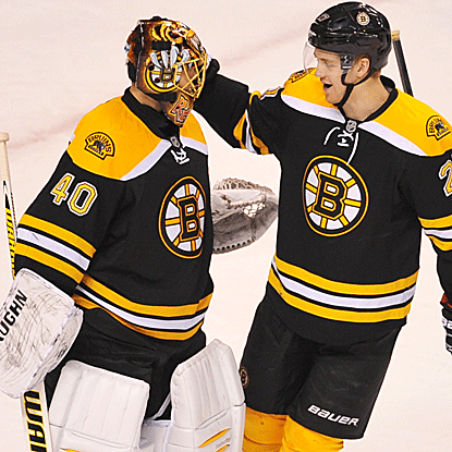 Tuukka Rask makes 23 saves to earn the shutout as the Bruins hand the Flyers their third consecutive loss. (Getty Images)