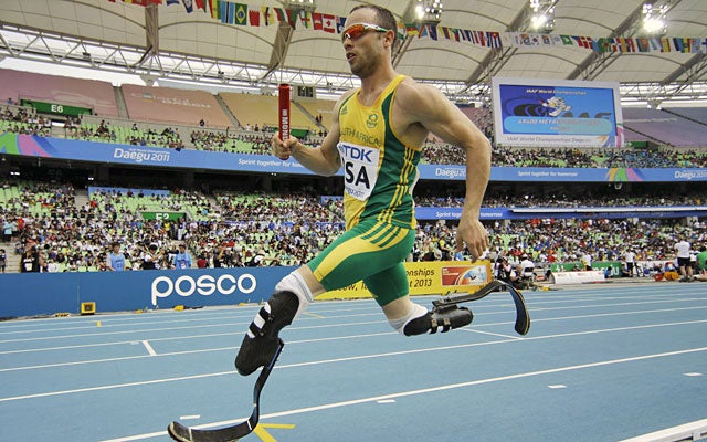 Oscar Pistorius will run the 400 in London despite not meeting the qualifying criteria. (AP)