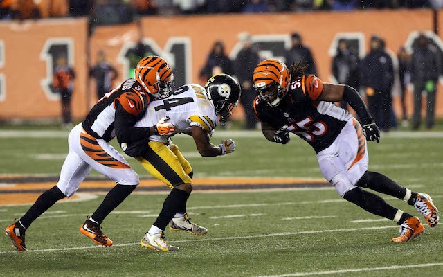 Pacman Jones says that Antonio Brown flopped after getting hit here. (USATSI)