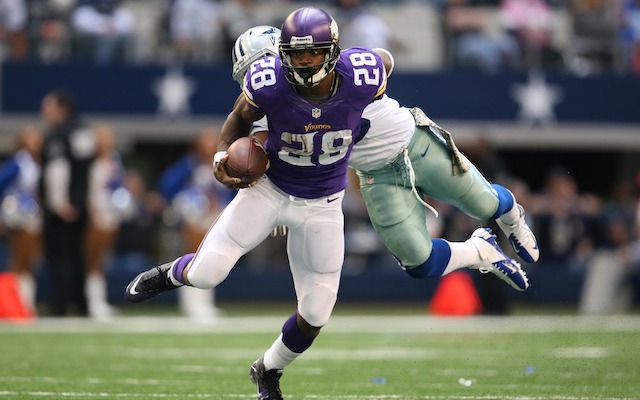 Herschel Walker: Vikings should trade Adrian Peterson 