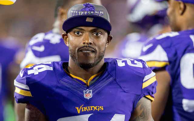 What should the Vikings do about Adrian Peterson?