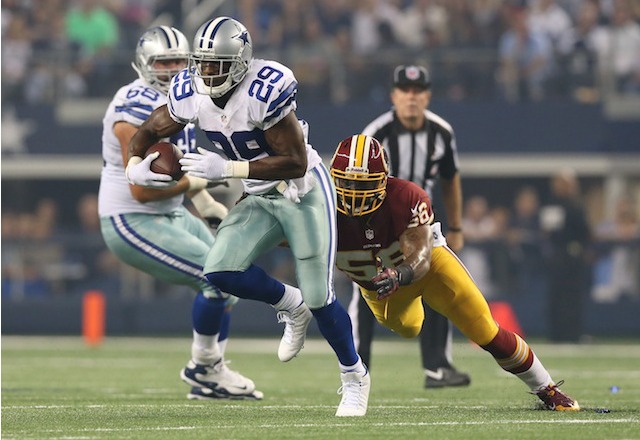 DeMarco Murray scored a Cowboys touchdown before leaving with an injury on Sunday night. (USATSI)