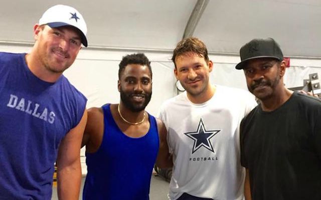 Denzel Washington is a fan of Tony Romo's. (Twitter/@DallasCowboys)