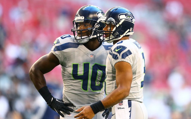 Seahawks FB Derrick Coleman gives Super Bowl tickets to young fans 