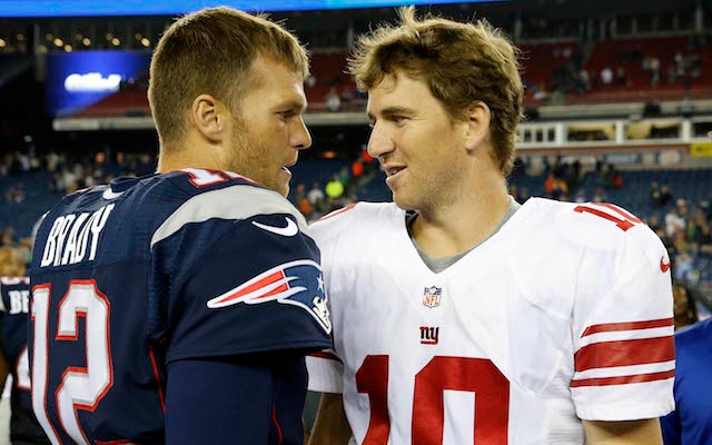 Patriots batem Giants, Brady passa Manning e vira o segundo em