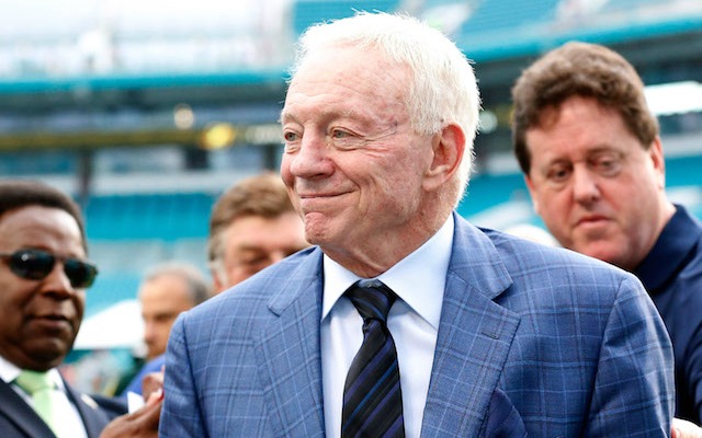 Jerry Jones thinks his coaching staff should've done more while Tony Romo was out. (USATSI)
