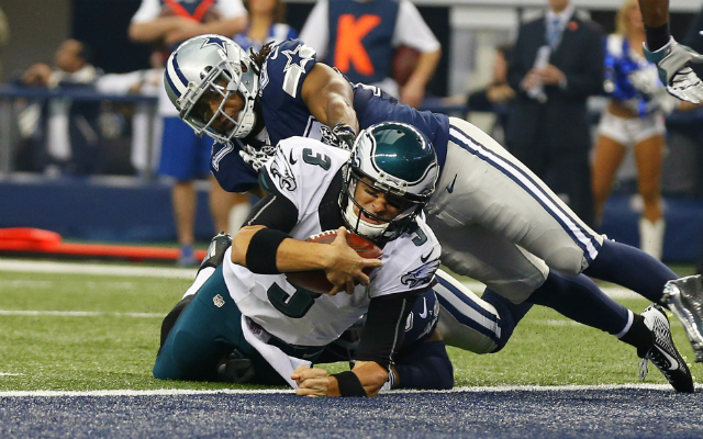 Mark Sanchez leads Eagles to Thanksgiving Day win over Tony Romo