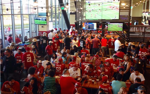 49ers new stadium has ridiculously good food and a $5,000 tailgate party -  