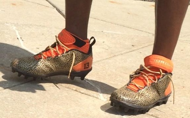 Nate Burleson made a fashion-statement at training camp on Monday. (Twitter/@Mr_KevinJones)