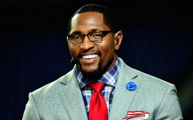 Ray Lewis statue unveiled